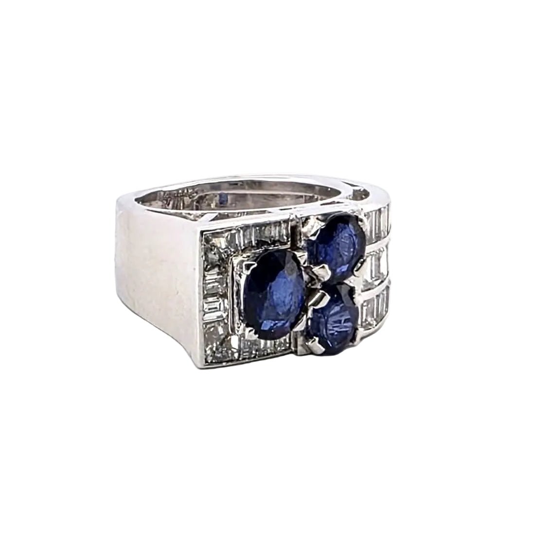 Bague Tank en or blanc, saphirs et diamants - Castafiore