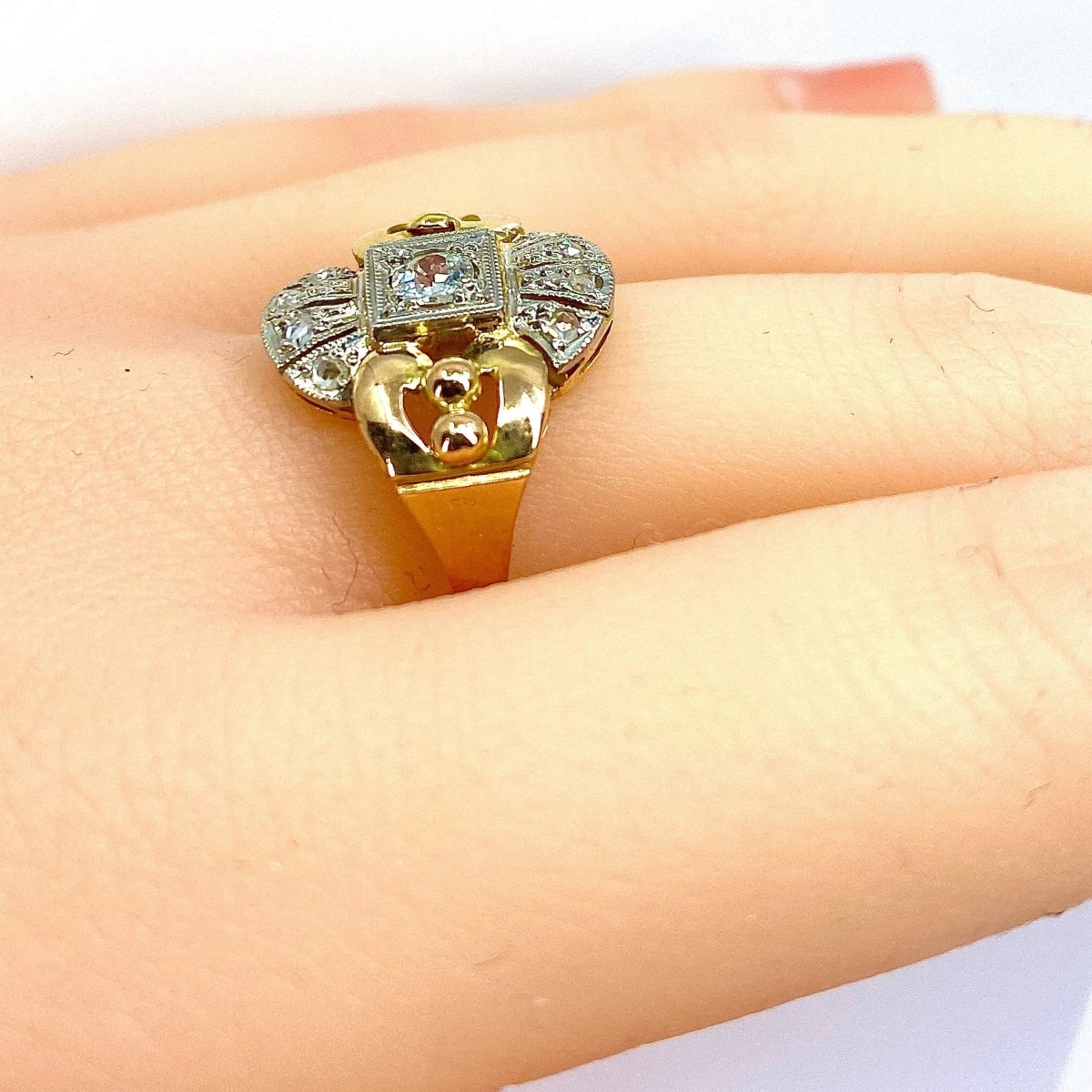 Bague Tank en or et diamants - Castafiore