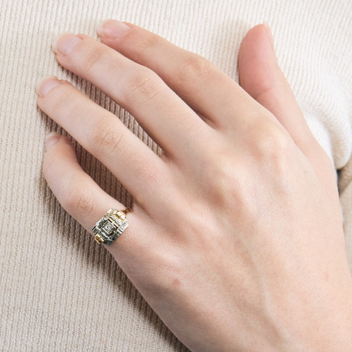 Bague Tank en or jaune et or blanc avec diamant - Castafiore