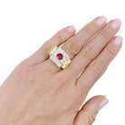 Bague Tank en or jaune, platine, rubis et diamants. - Castafiore