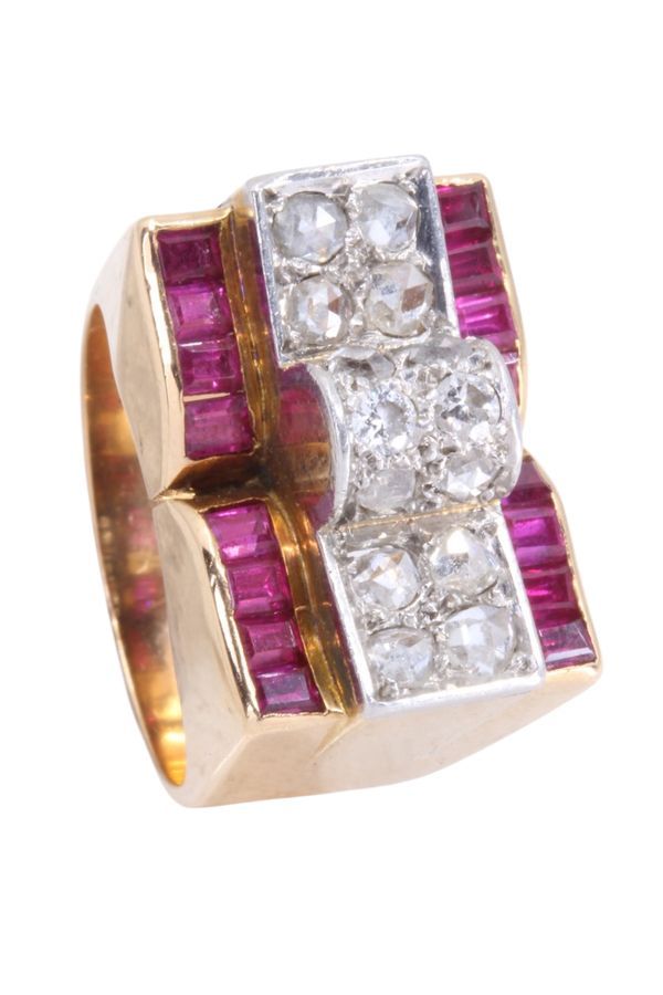 Bague Tank en or jaune, rubis et diamants - Castafiore
