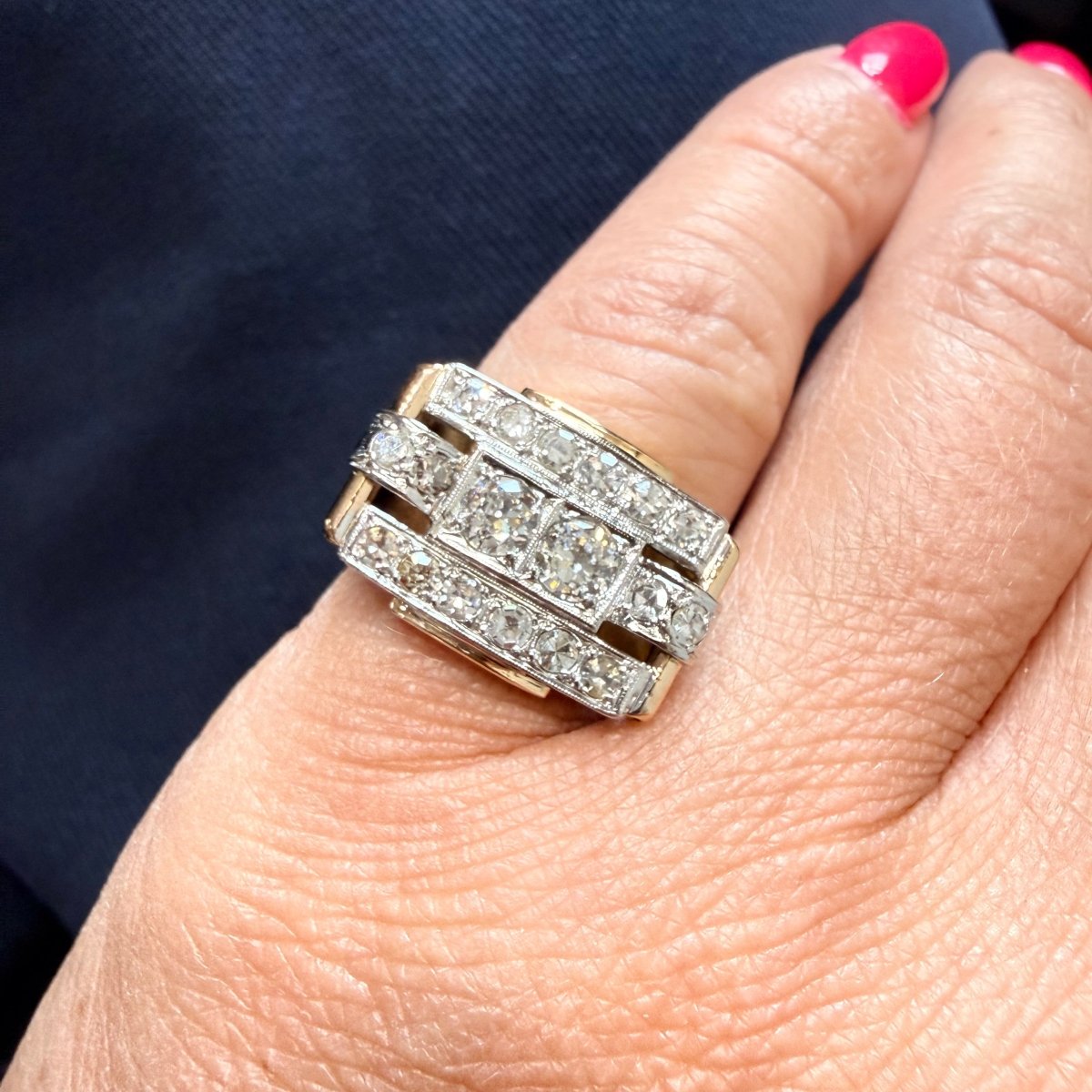 Bague Tank en or rose et diamants - Castafiore