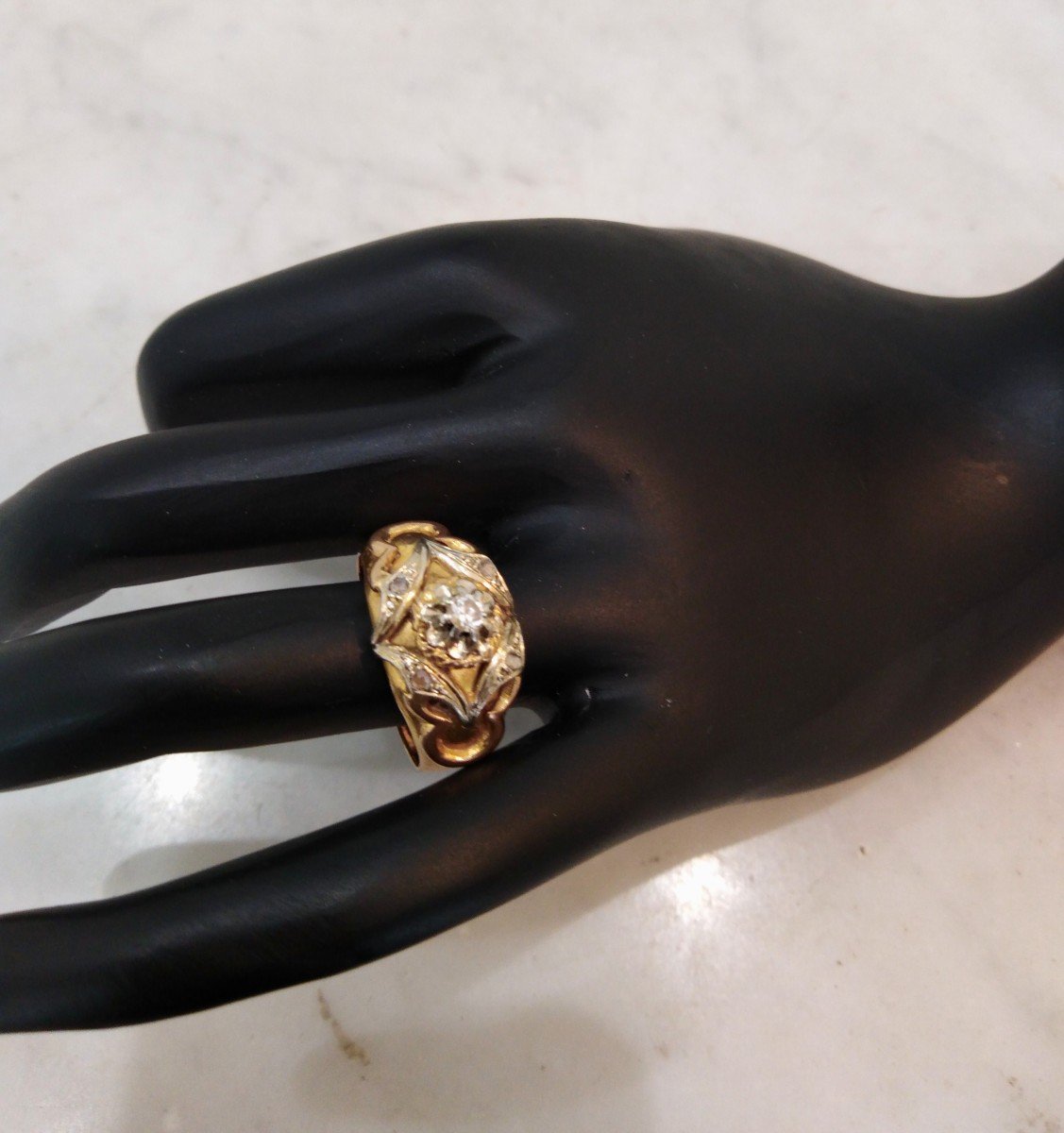 Bague Tank en or rose, or jaune, or blanc, et diamants - Castafiore