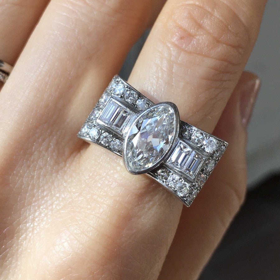 Bague Tank en platine et diamants - Castafiore