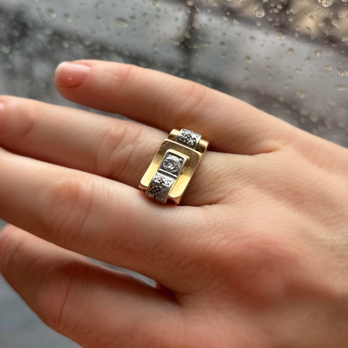 Bague tank or rose asymétrique - Castafiore
