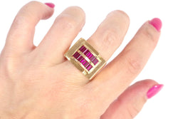 Bague Tank rubis en or - Castafiore