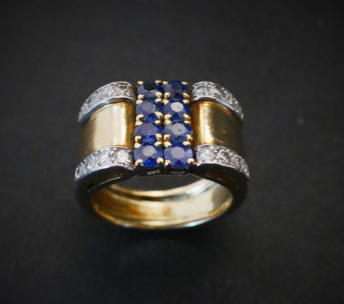 Bague Tank saphirs et diamants, Or 18 carats. - Castafiore