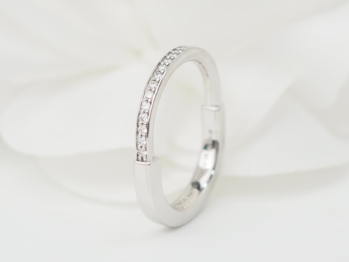 Bague Tiffany & Co en or blanc et diamants - Castafiore
