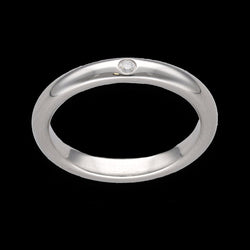Bague Tiffany & Co en platine avec un diamant brillant de 0,02 Cts. Taille 52 - Castafiore