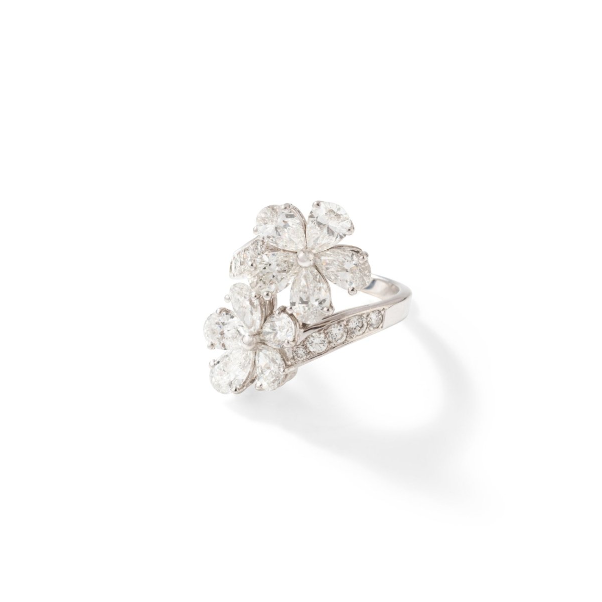 Bague Toi et Moi BULGARI Fleurs en or blanc et diamants - Castafiore