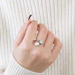 Bague Toi et Moi en or blanc, perle, et diamant - Castafiore