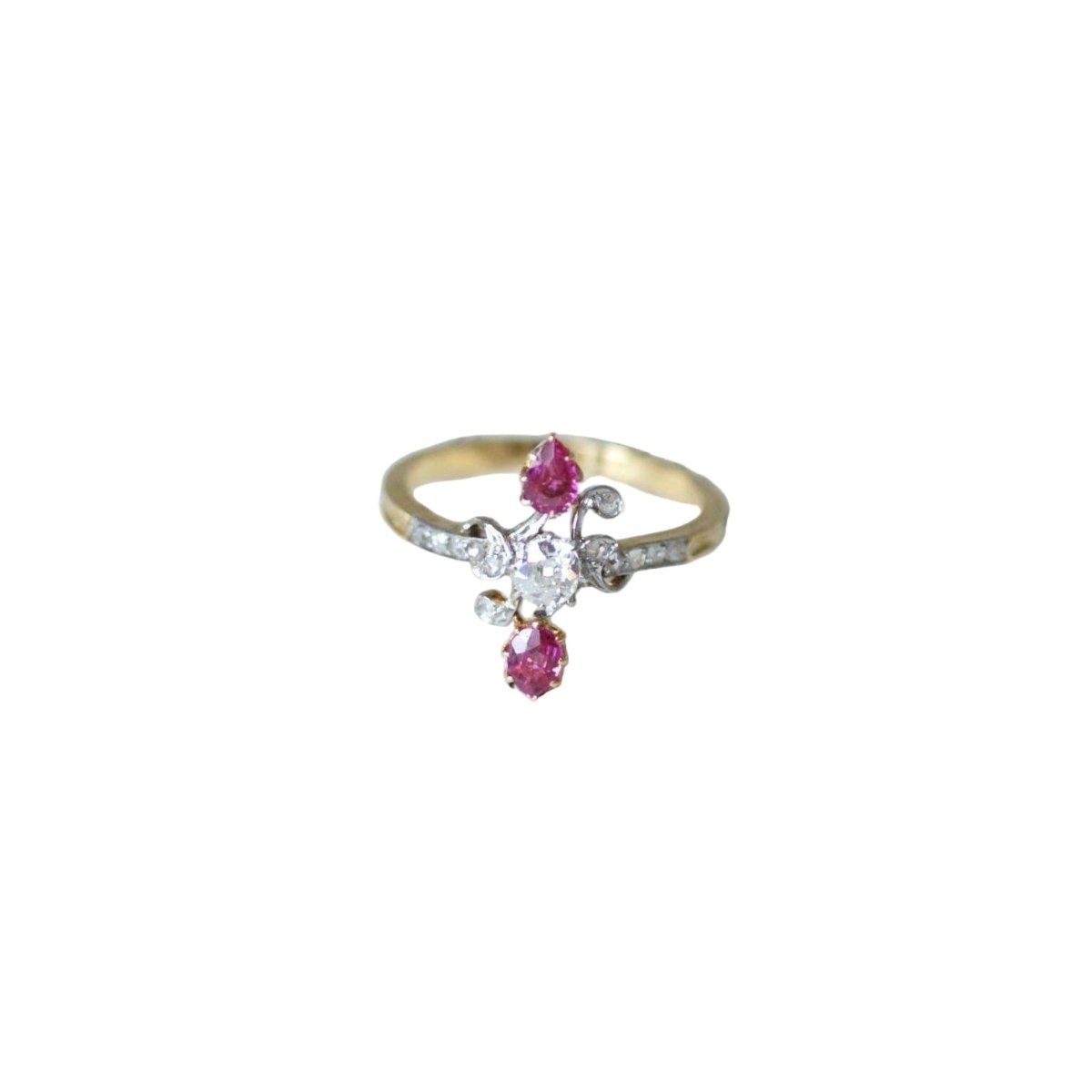 Bague Toi et Moi en or jaune, platine, rubis, et diamants - Castafiore