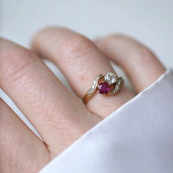 Bague Toi et Moi en or jaune, rubis et diamants - Castafiore