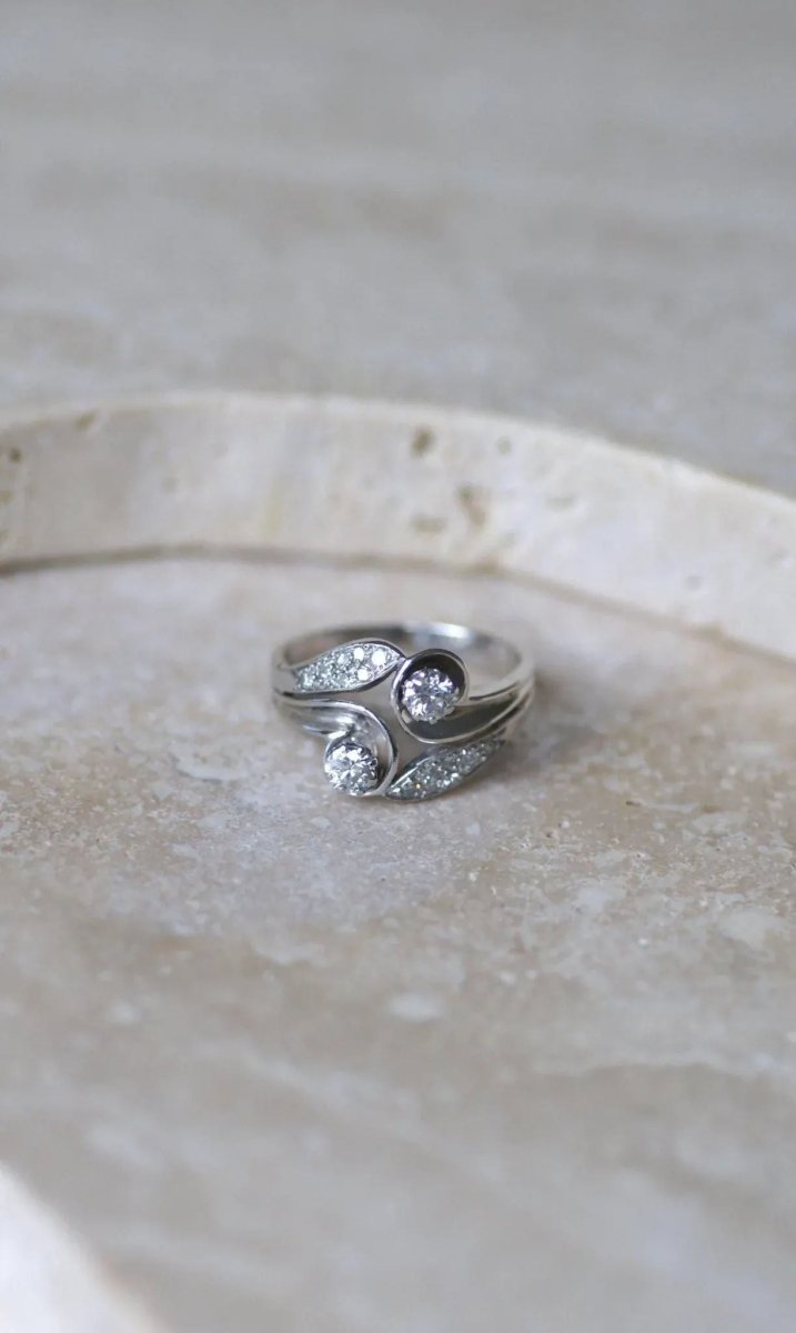 Bague Toi et Moi en or, platine et diamants - Castafiore