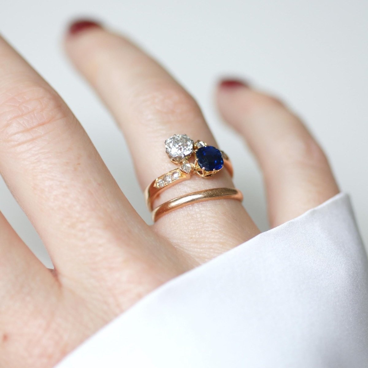 Bague Toi et Moi en or rose, platine, saphir, et diamant - Castafiore