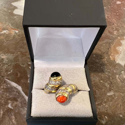 Bague Toi et Moi Kutchinsky en or jaune, corail, onyx et diamants - Castafiore