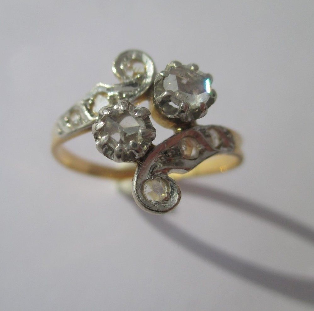 Bague Toi et Moi XIXe Volutes Diamants or et platine - Castafiore