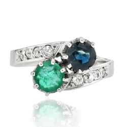 Bague Toi & Moi en or blanc, émeraude, saphir et diamants - Castafiore
