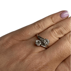 Bague Toi & Moi en or blanc et diamants - Castafiore