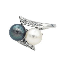 Bague Toi & Moi en or blanc, perles et diamants - Castafiore