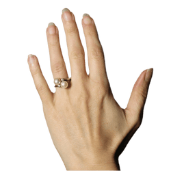 Bague Toi & Moi en or blanc, perles et diamants - Castafiore