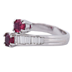 Bague Toi & Moi en or blanc, rubis et diamants - Castafiore