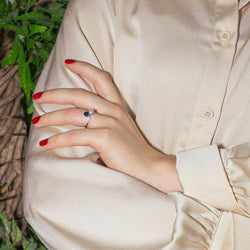 Bague Toi & Moi en or blanc, saphir et diamant - Castafiore