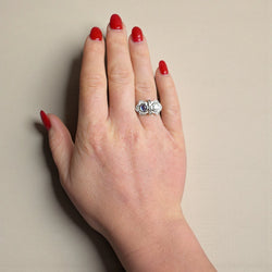 Bague Toi & Moi en or blanc, saphir et diamants - Castafiore
