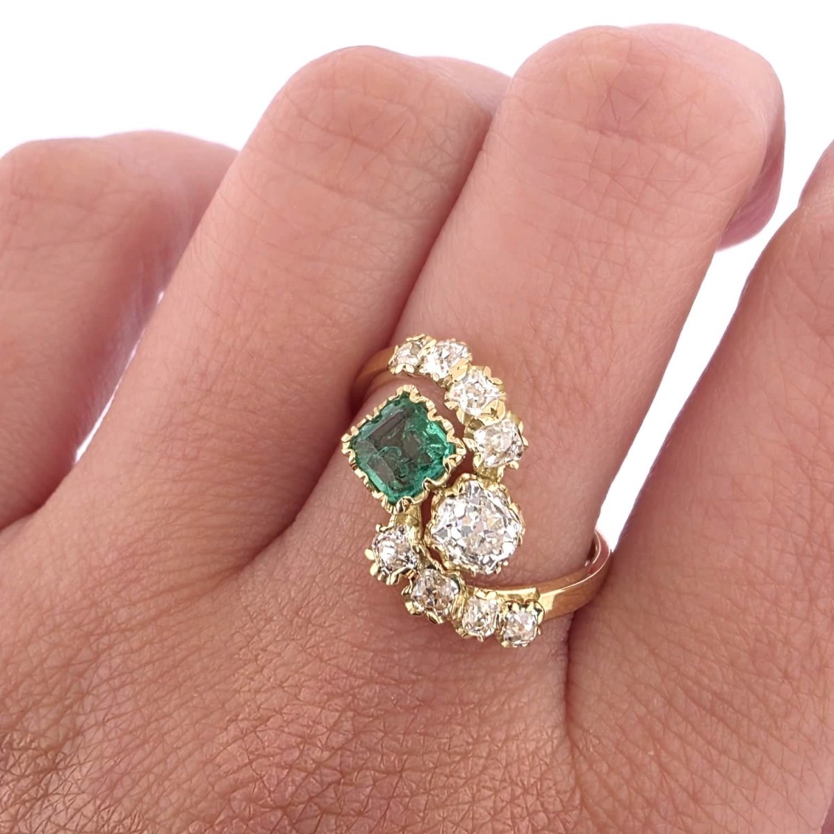Bague Toi & Moi en or jaune, émeraude et diamants - Castafiore