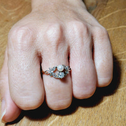 Bague Toi & Moi en or jaune, or blanc, perle et diamants - Castafiore