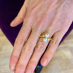 Bague Toi & Moi en or jaune, perles et diamants - Castafiore