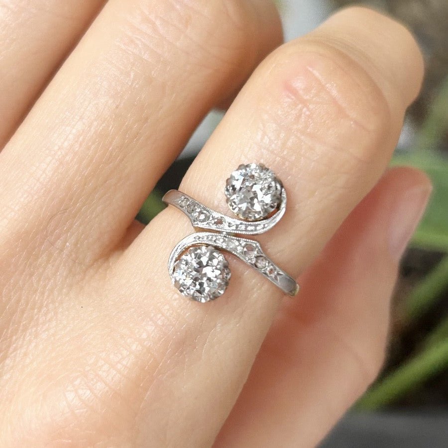 Bague Toi & Moi en or jaune, platine et diamants - Castafiore