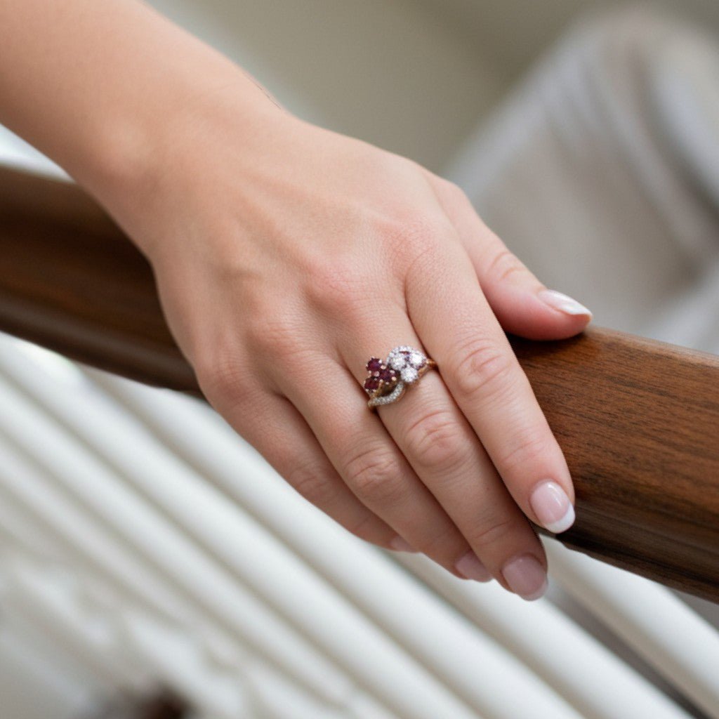 Bague Toi & Moi en or jaune, rubis et diamants - Castafiore
