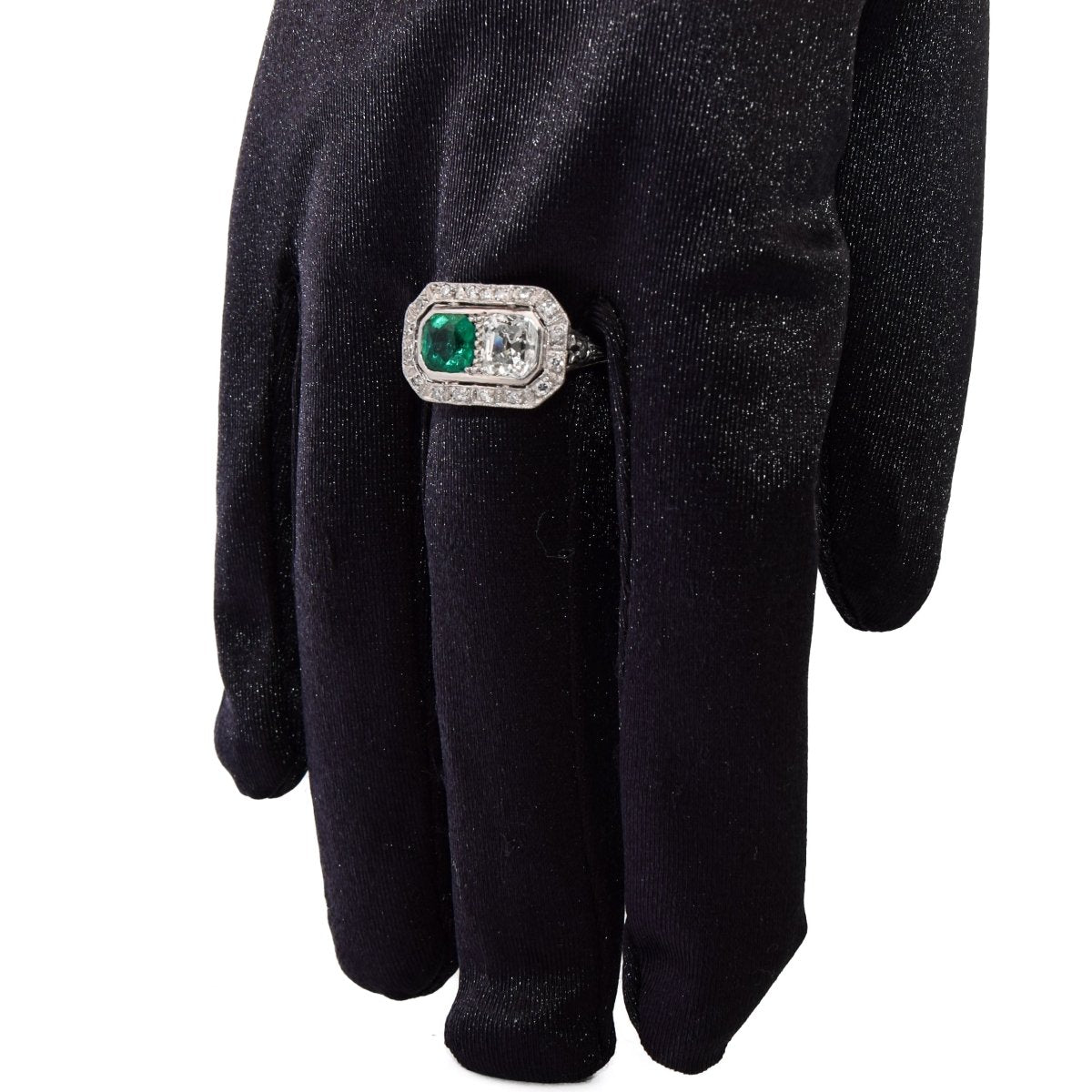 Bague Toi & Moi en platine, émeraude et diamants - Castafiore