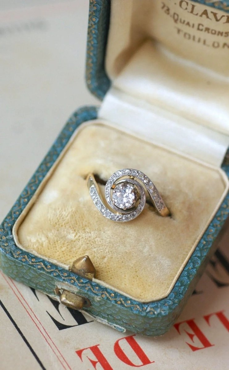 Bague Tourbillon Diamant Or Jaune et Platine - Castafiore
