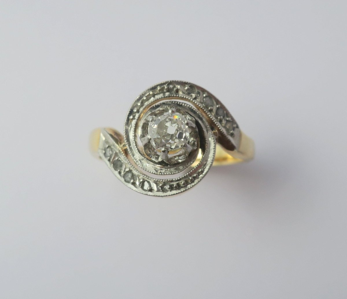 Bague Tourbillon diamants - Castafiore