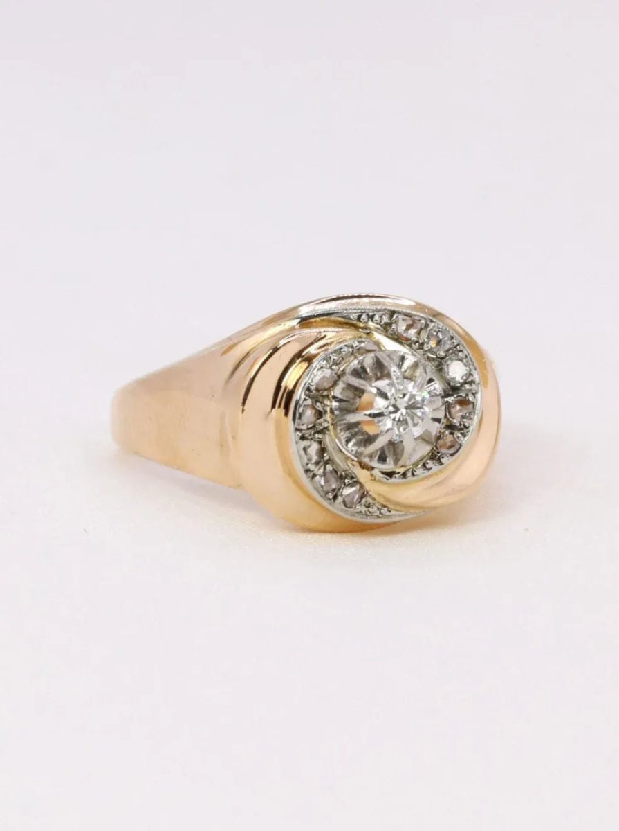 Bague tourbillon en or jaune et diamants - Castafiore