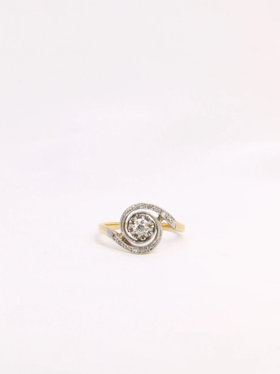 Bague tourbillon or platine diamants taille ancienne 0,10 ct - Castafiore