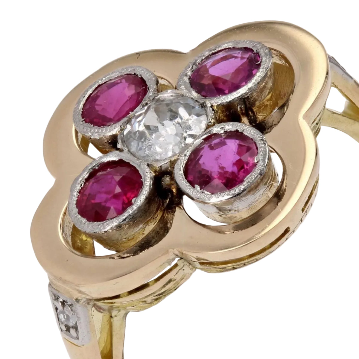 Bague trèfle rubis et diamants ancienne - Castafiore