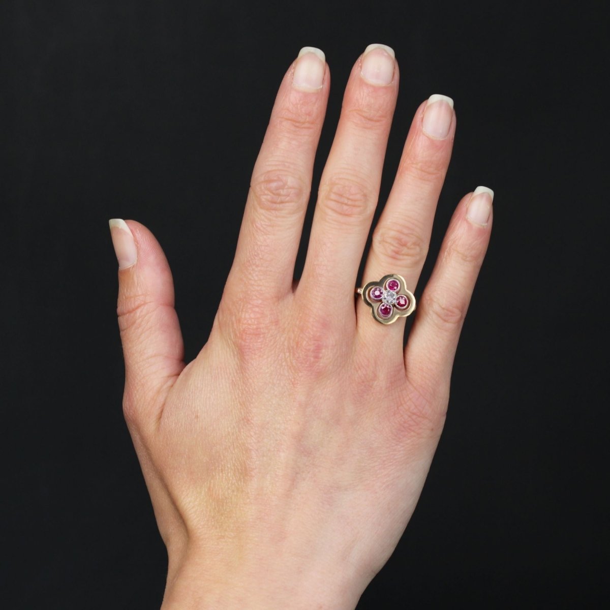 Bague trèfle rubis et diamants ancienne - Castafiore