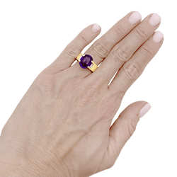 Ring Cartier, yellow gold, amethyst and diamonds.