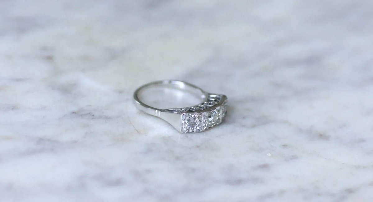 Bague Trilogie Diamants Art Déco - Castafiore