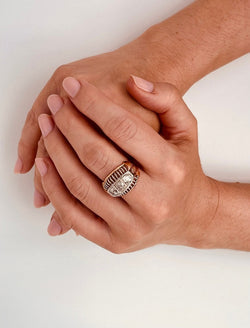 Bague Dôme Trilogie en or blanc, or jaune et diamants