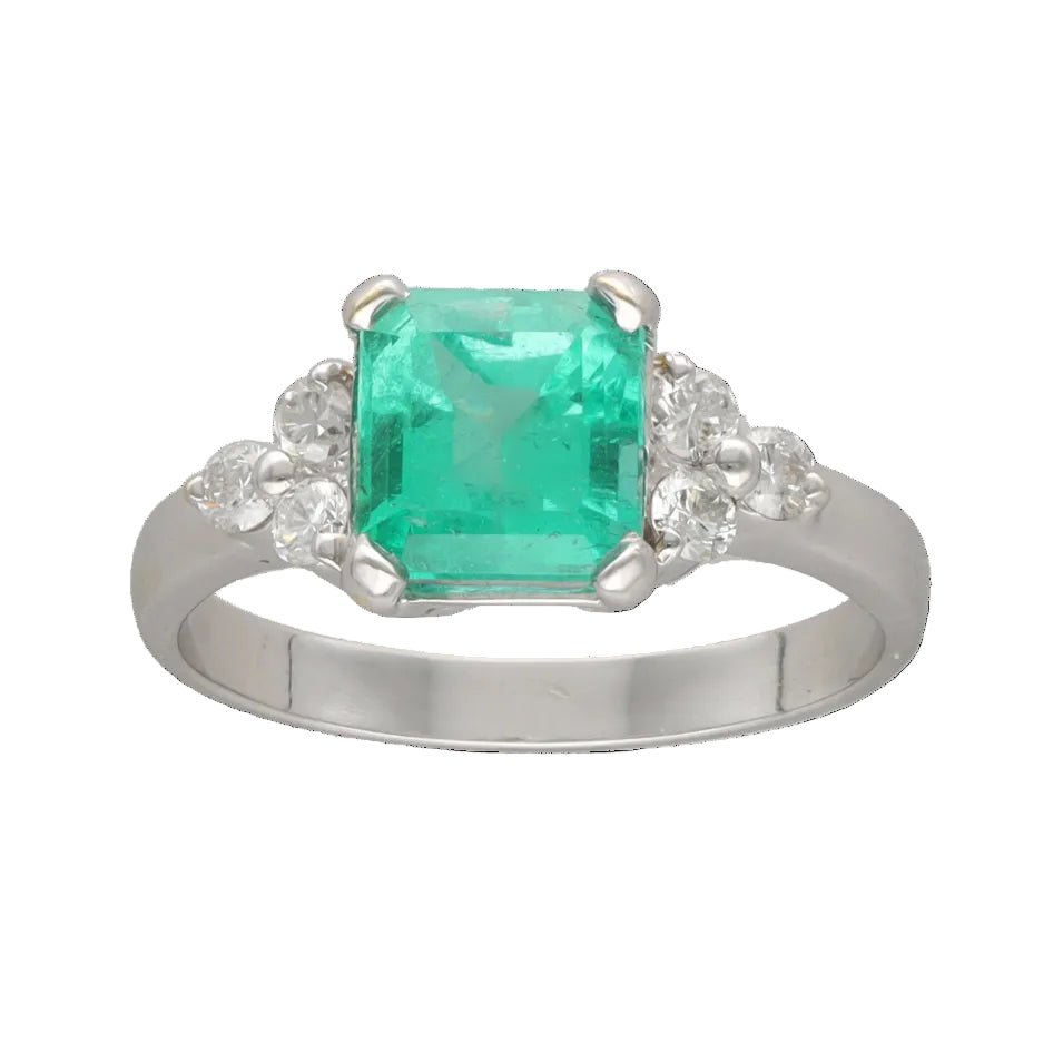 Ring Emerald 1.80 ct & diamonds 0.30 ct G-VS - 18k White Gold - Cut 60/61 - Circa 2000