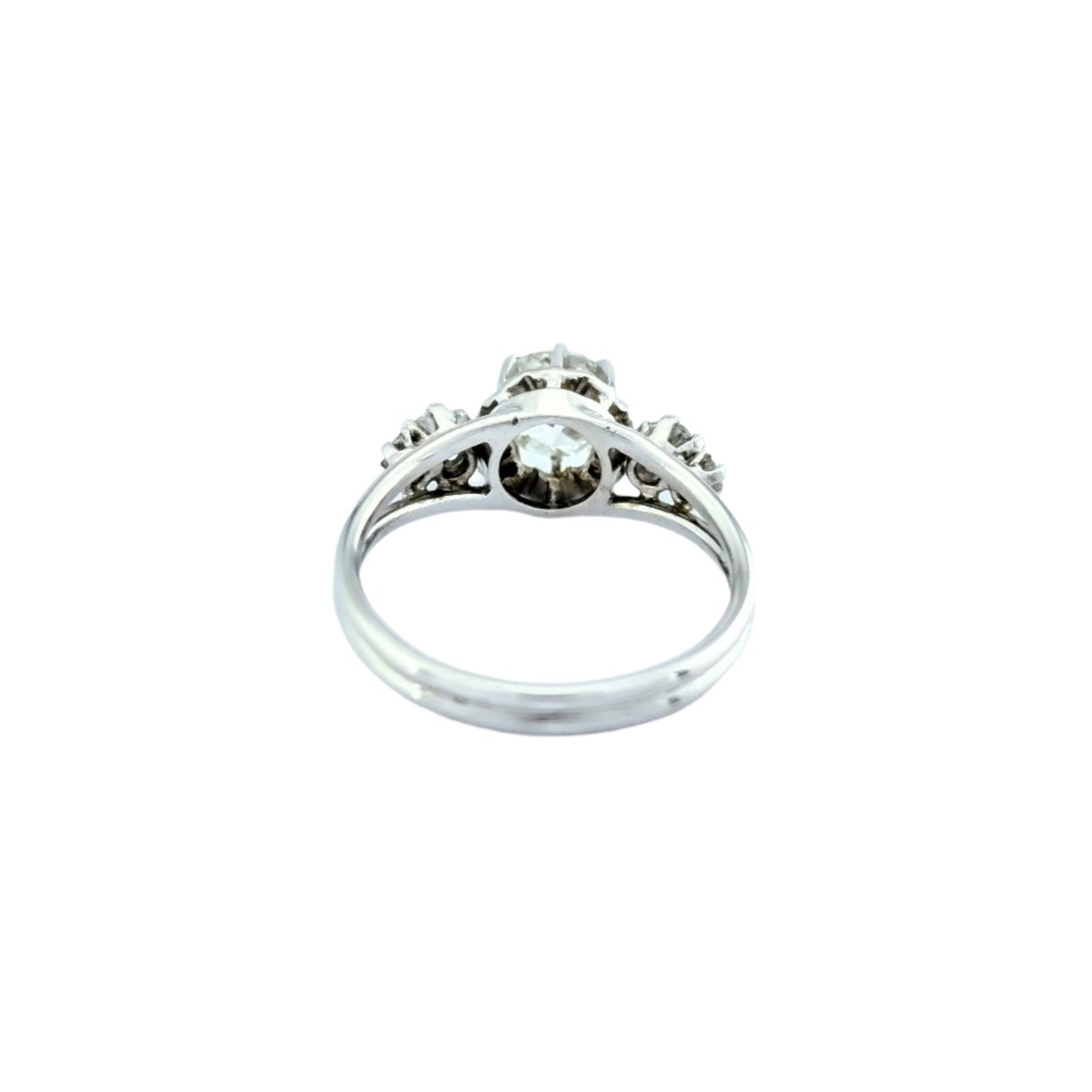 Bague Trilogie en or blanc et diamants - Castafiore