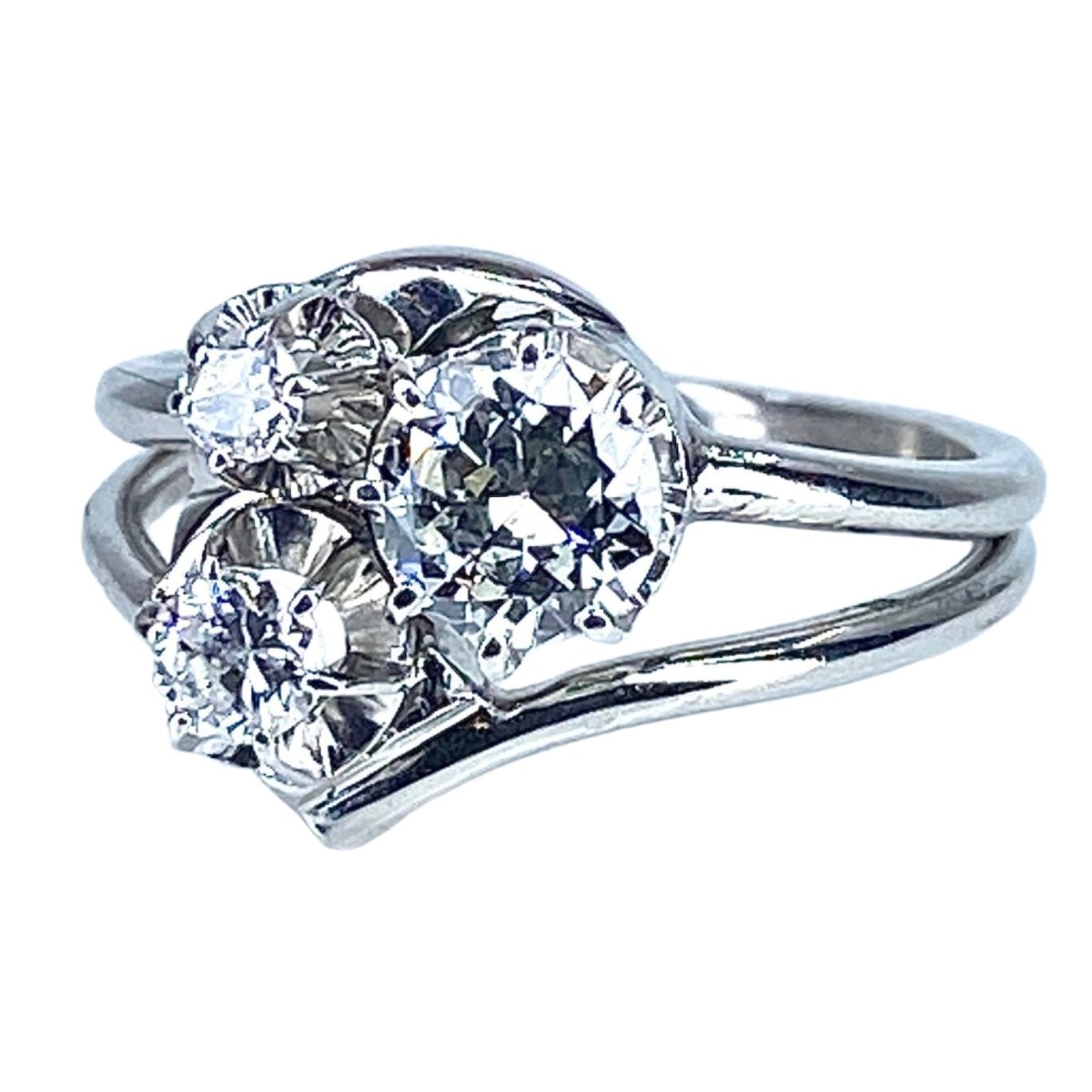 Bague Trilogie en or blanc et diamants - Castafiore