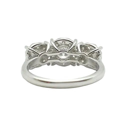 Bague Trilogie en or blanc et diamants - Castafiore