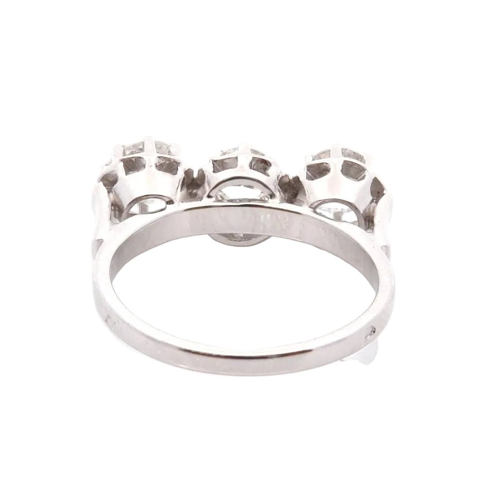 Ring three diamonds in 18k gold