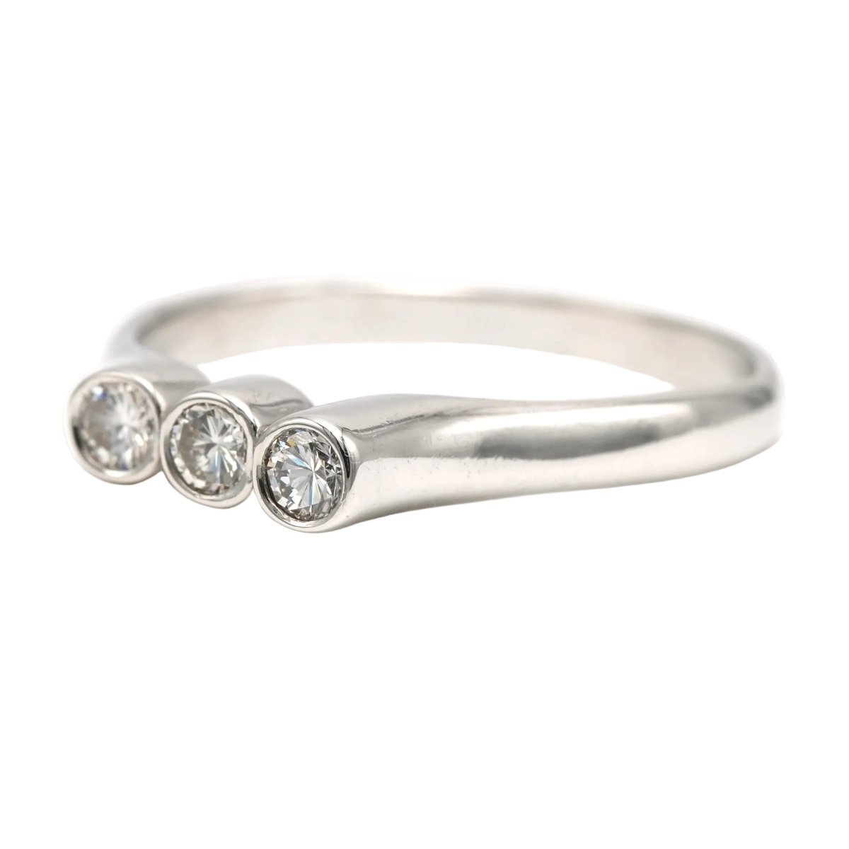 Bague Trilogie en or blanc et diamants - Castafiore