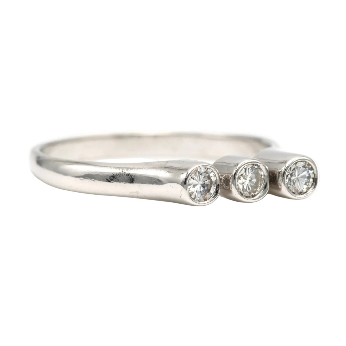 Bague Trilogie en or blanc et diamants - Castafiore